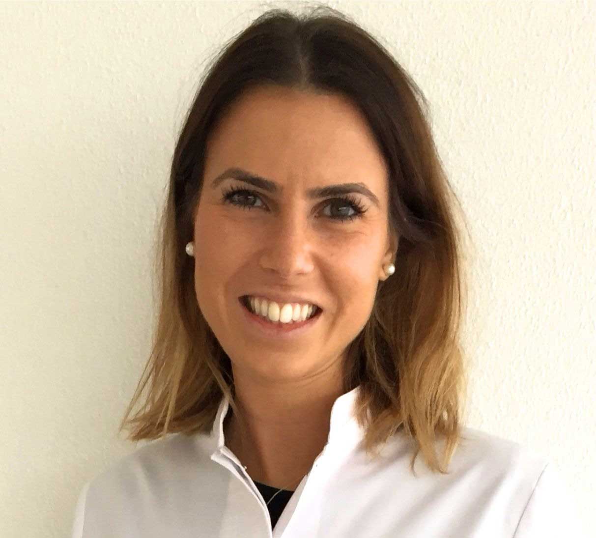 Dra. Joana Estevão Cruz